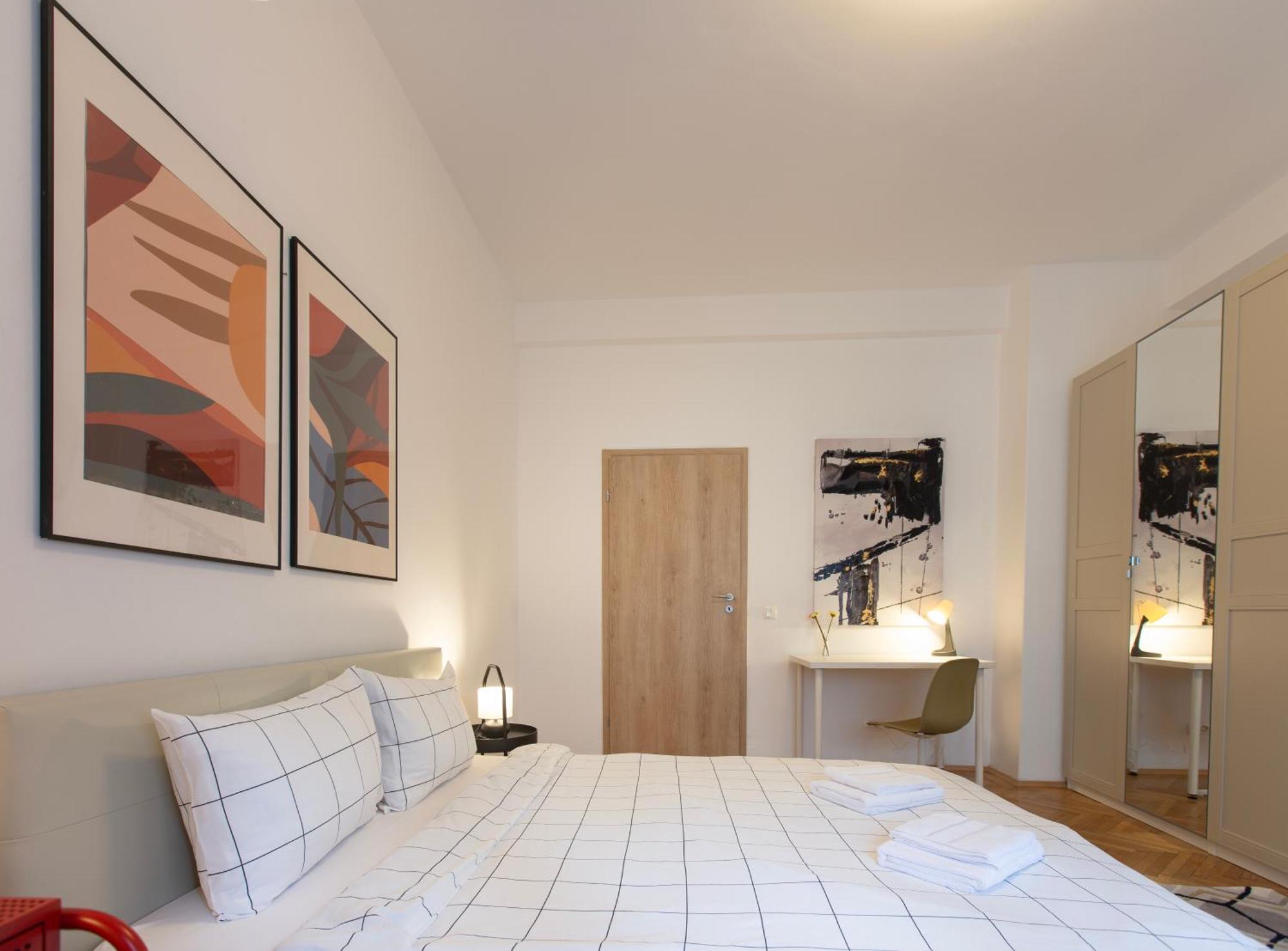בוקרשט Ultracentral Hong Kong 3 Bdrm Apartment מראה חיצוני תמונה
