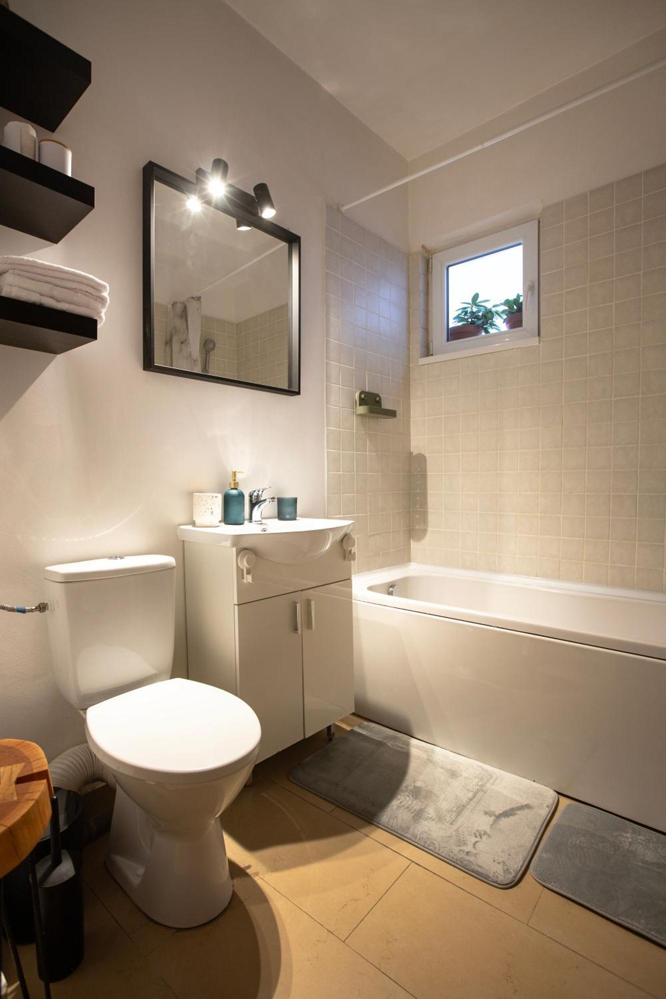 בוקרשט Ultracentral Hong Kong 3 Bdrm Apartment מראה חיצוני תמונה