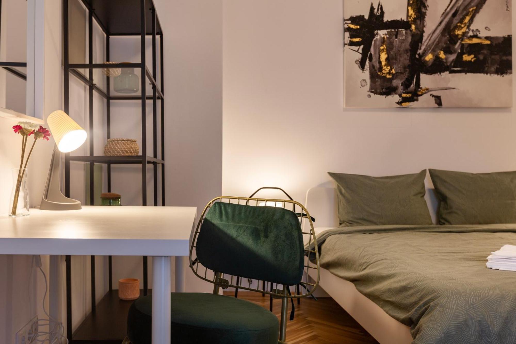 בוקרשט Ultracentral Hong Kong 3 Bdrm Apartment מראה חיצוני תמונה