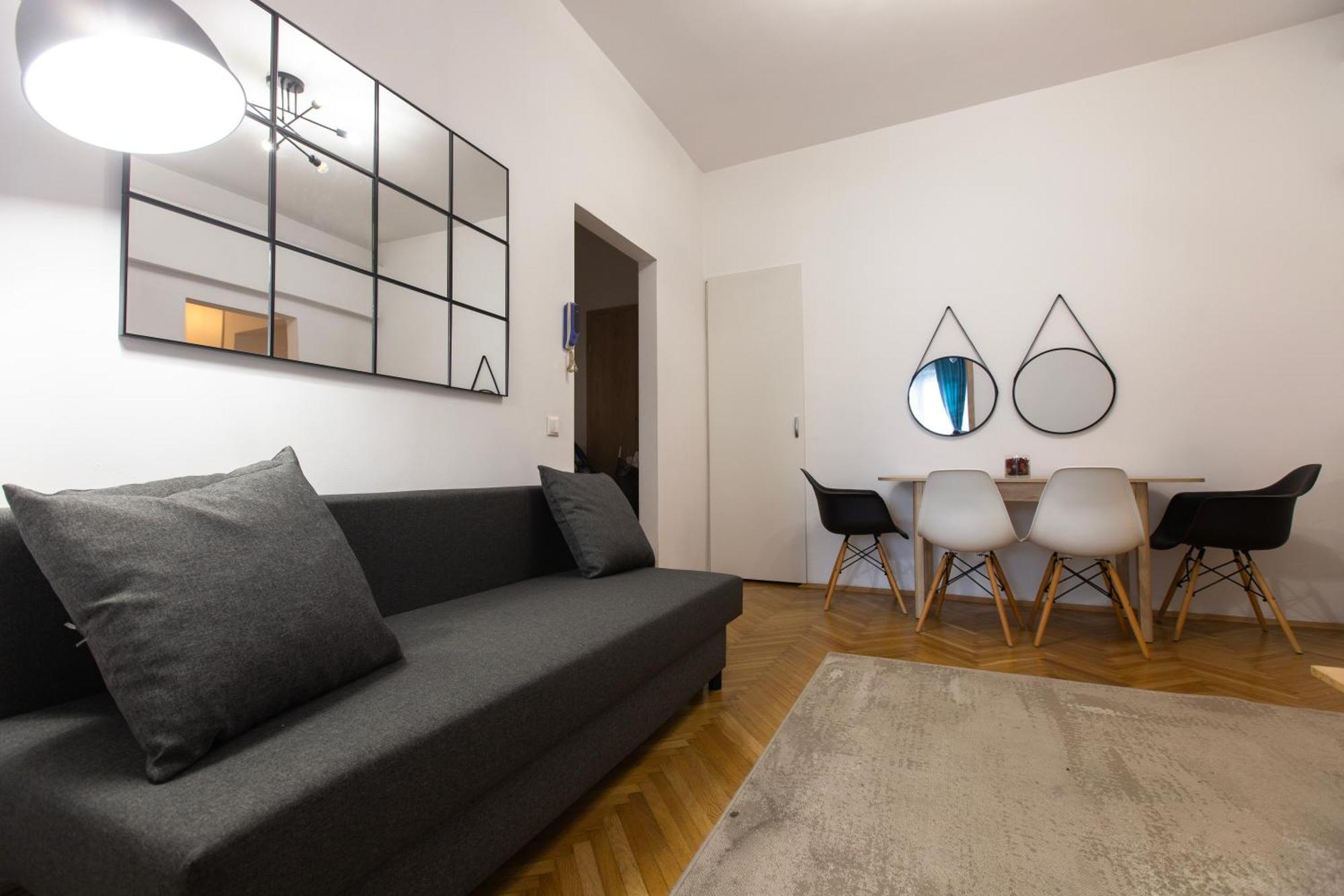 בוקרשט Ultracentral Hong Kong 3 Bdrm Apartment מראה חיצוני תמונה